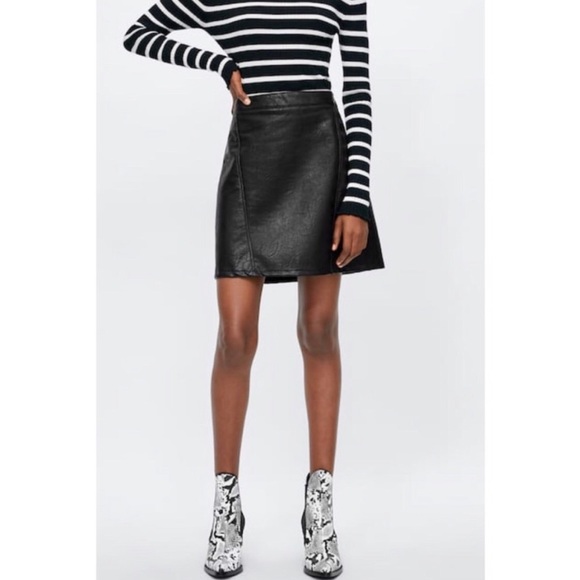 Zara Dresses & Skirts - Zara Faux Leather A-Line Mini Skirt in Black